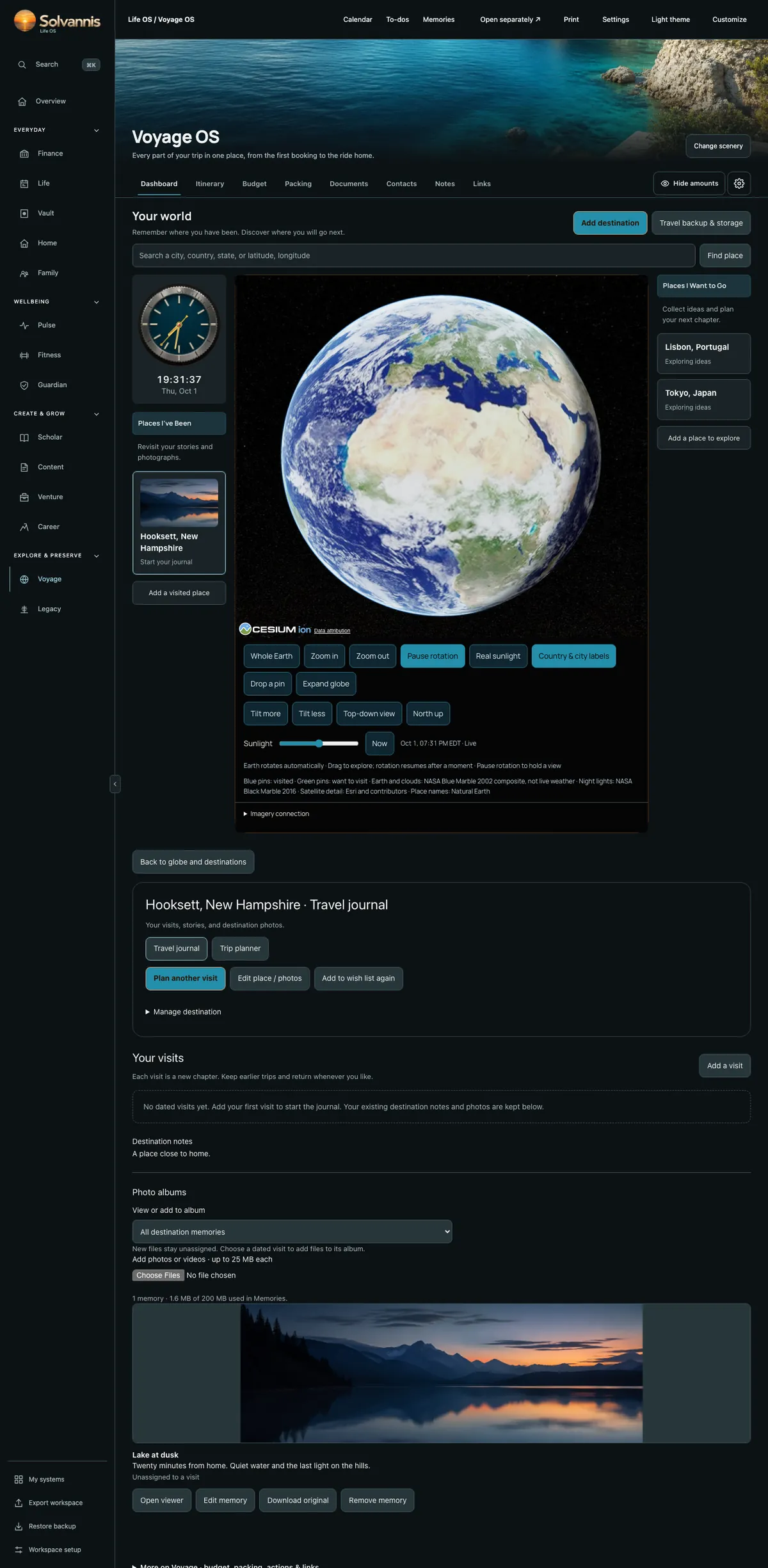 Voyage board with a 3D globe